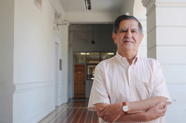 PROFESOR HECTOR VERA